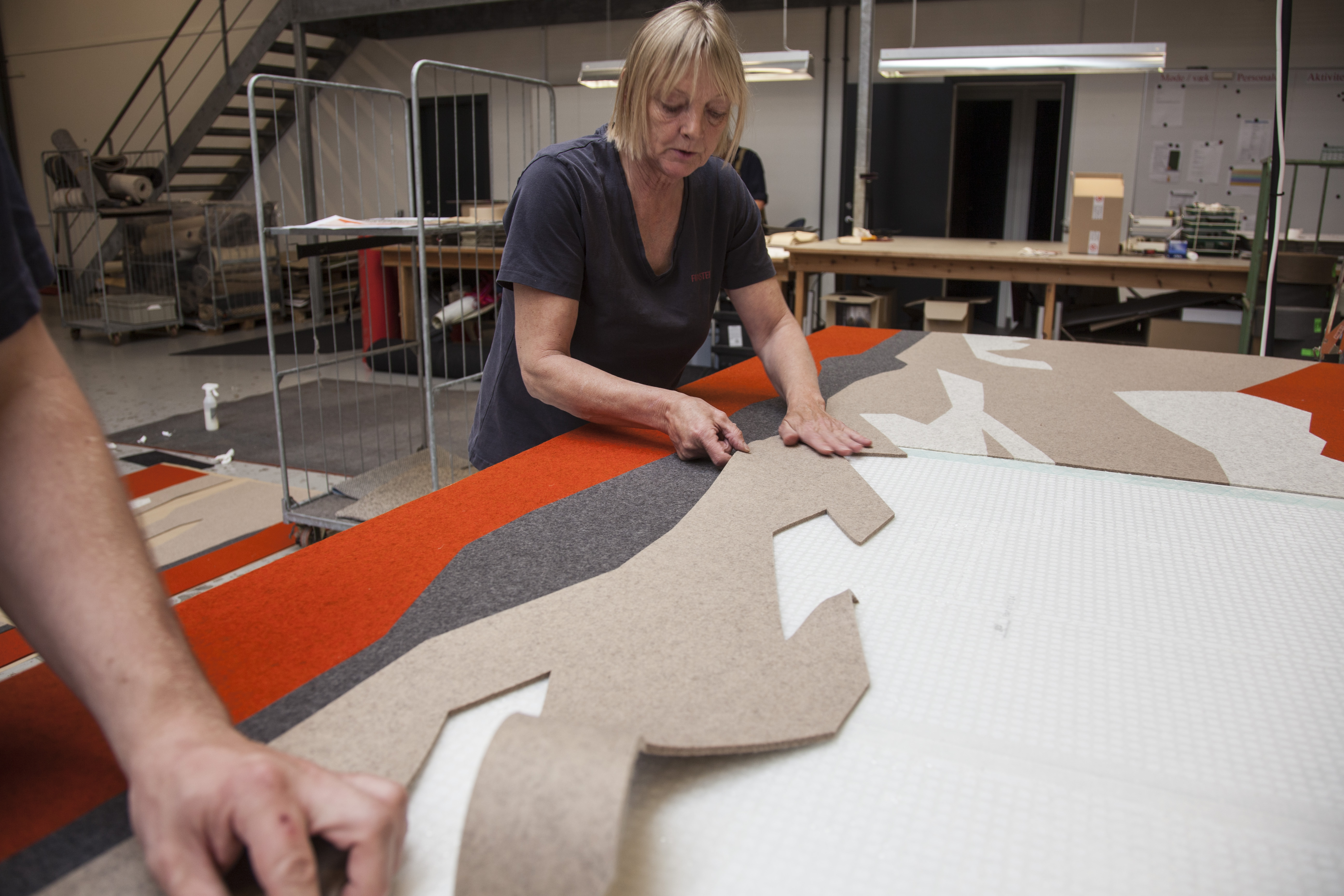 Produktion af Twister akustikmoduler i filt (4)